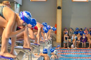 Kalevi Ujumiskooli hooajalõpuvõistlusel startis ligi 300 ujujat