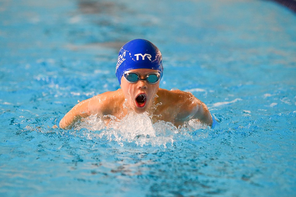 EDUKAS AASTA ALGUS: Ujumiskooli õpilased naasesid ligi kuu pikkuselt võistluspausilt võidukalt
