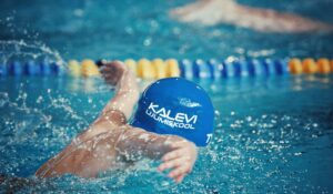 Soomes toimuva “Vantaa Junior Meet” avapäeval teenisid meie ujujad 10 medalit