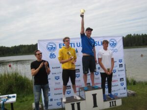 Sander Paavo krooniti Eesti avaveeujumise seeriavõistluse üldvõitjaks